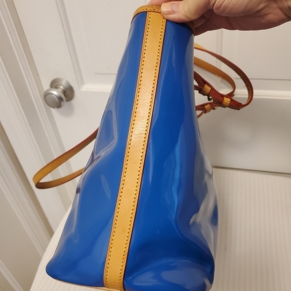 Dooney & Bourke Blue Large Shopper's Tote, colorful, shiny, Versatile - Picture 6 of 12